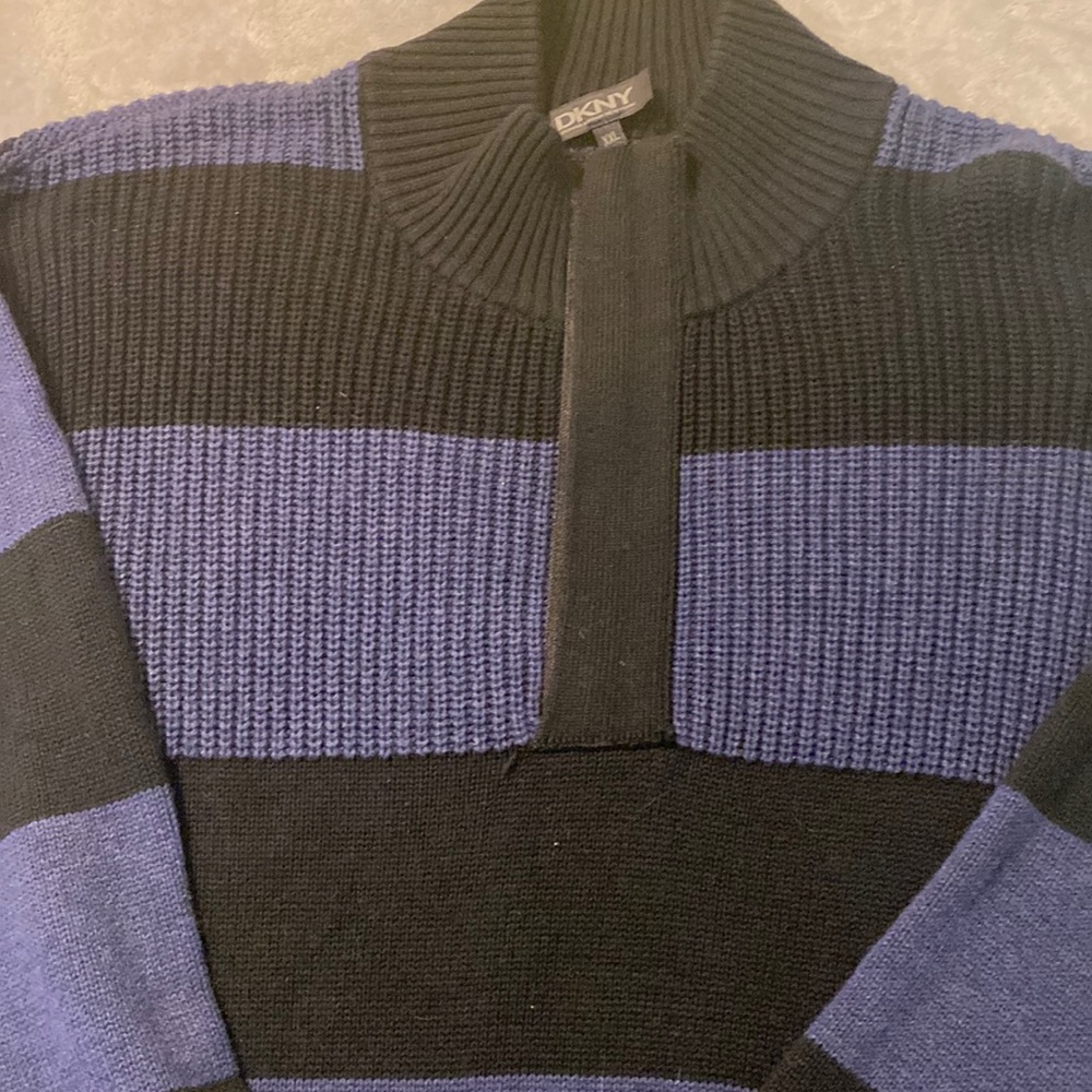 Mens DKNY XXL sweater